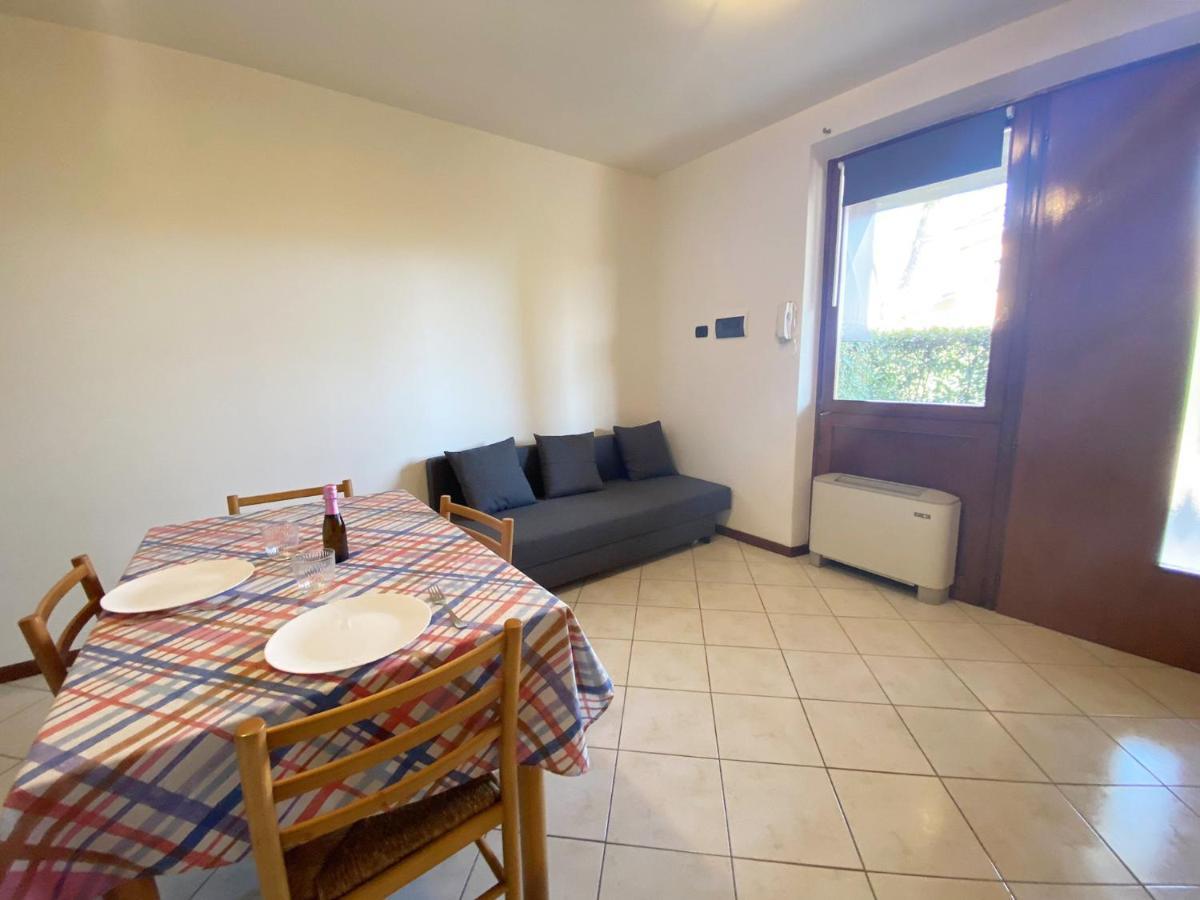 דסנזאנו דל גארדה Apartment With Garden And Grill - Green Residence Sirmione מראה חיצוני תמונה